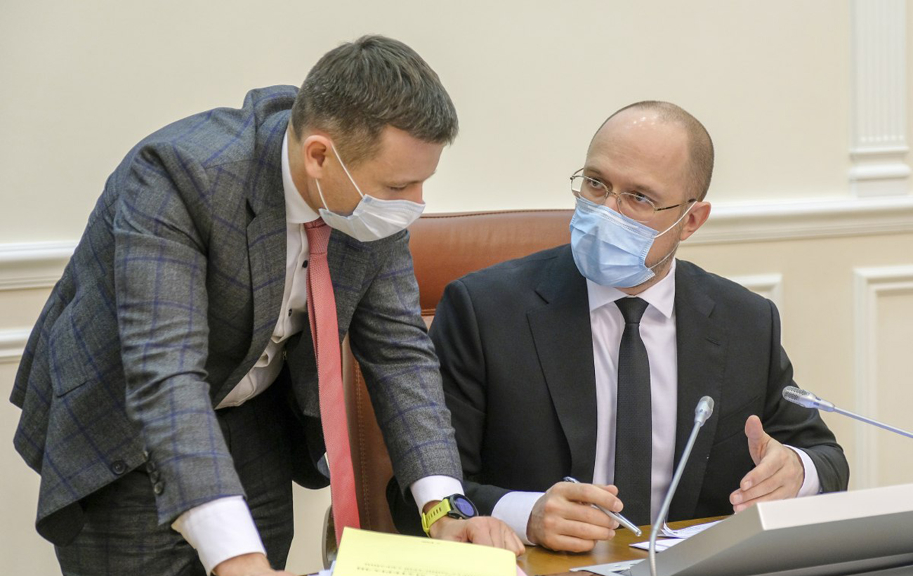 Заручники Росії, боргів та газу. Які ризики та виклики стоять перед економікою України